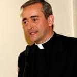 Boom di iscrizioni nelle scuole del “Villaggio”. Padre Miguel Cavallè illustra le novità